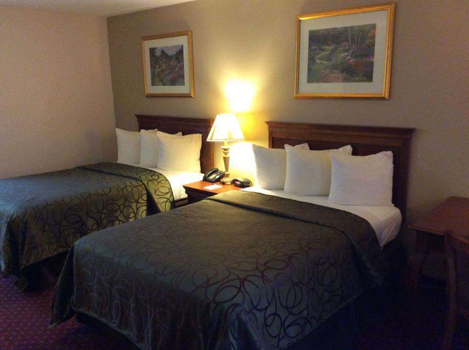 Super 8 By Wyndham Mcgehee Hotel Room photo